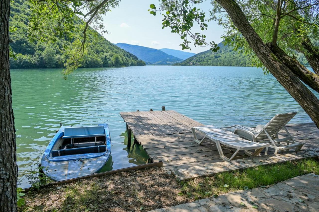 Forest Dream Lake House Jajce Exterior foto