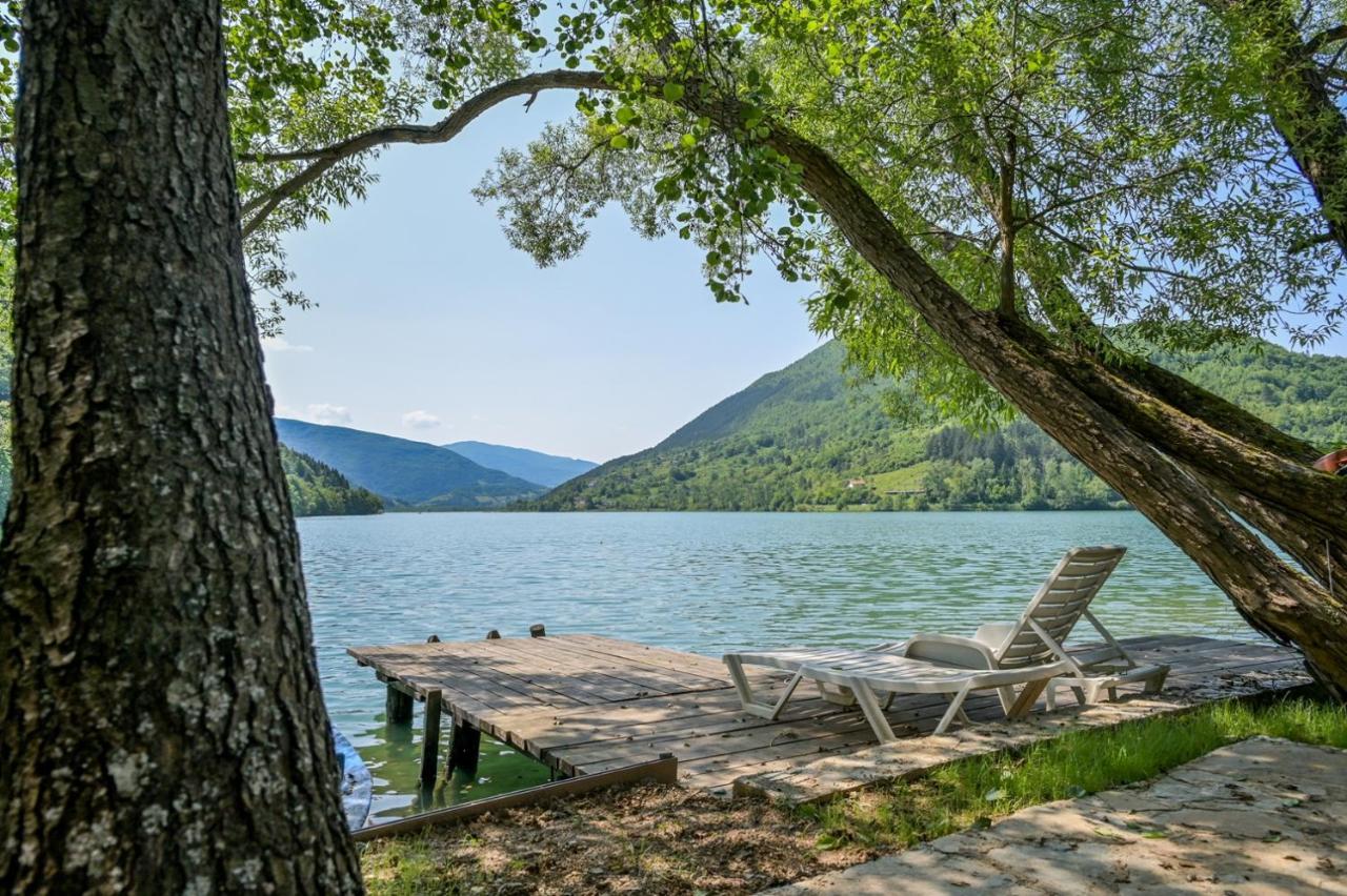 Forest Dream Lake House Jajce Exterior foto